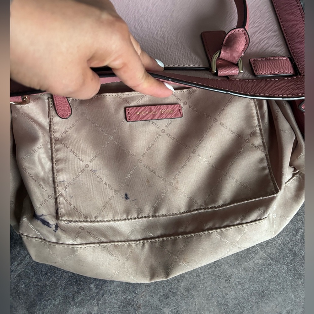 Michael Kors Pink Saffiano Leather Dillon Convertible Satchel Bag. - Picture 10 of 13
